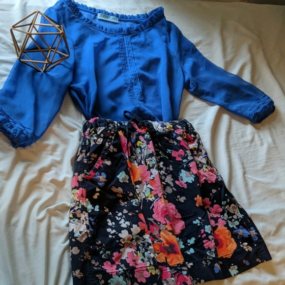 Stylish Office Blouse & Skirt - Picture 1 of 4